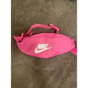 Nike Waistpack Fanny Pack Hot Pink